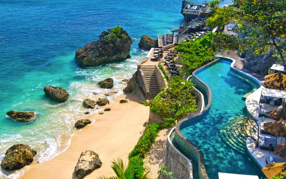 5 WAYS TO EXPLORE THE CRAZY AND WILD SIDE OF BALI , INDONESIA  